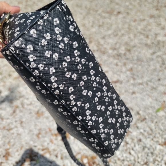 Steve Madden Crossbody Hobo purse mini flowers bag - Picture 5 of 7